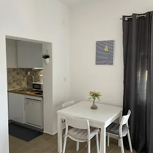 https://apartments-anka-pag.hotelinzadar.com